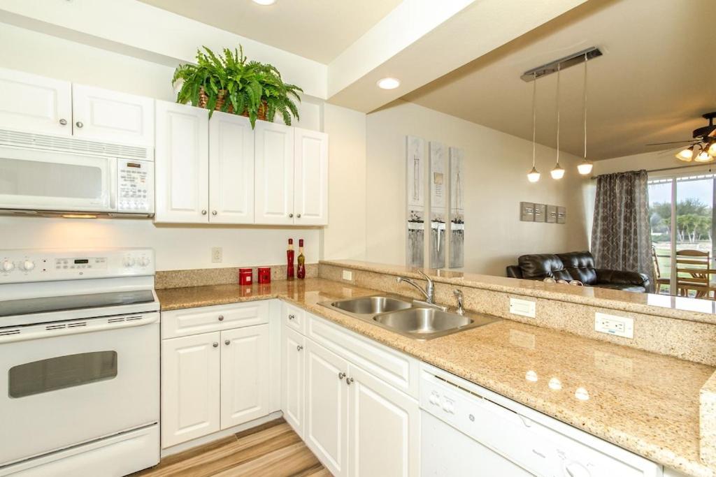 Free Golf! Stay, Play, Work From Luxury 2Bdr Plus Den 1St Floor Villa In Lely Golf Resort North North Naples Extérieur photo